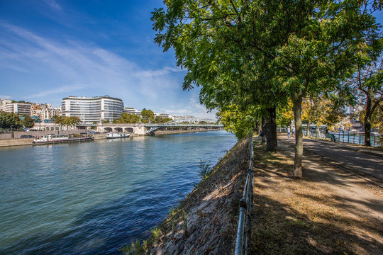 PARIS BEAUGRENELLE