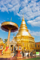 Fototapeta premium the golden pagoda in thailand
