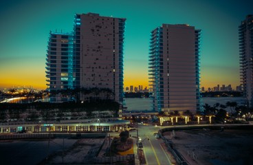 Fototapeta na wymiar miami sunset dusk buildings blue yellow travel office view panoramic florida usa