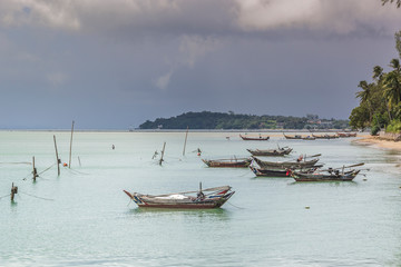 Obraz premium landscape the sea, the boat at chalong bay in phuket, THAILAND.