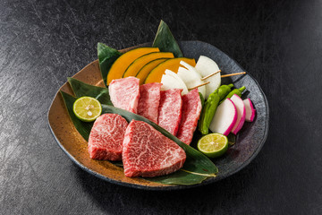 ブランド和牛で焼肉　Japanese style luxury grilled beef