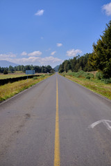 Paisaje de carretera en Michoacan