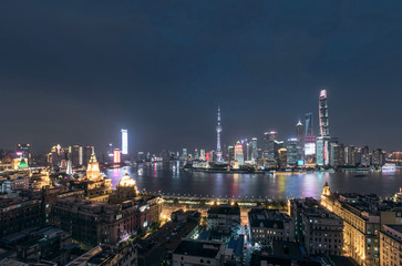 Fototapeta na wymiar Shanghai skyline and cityscape at night.