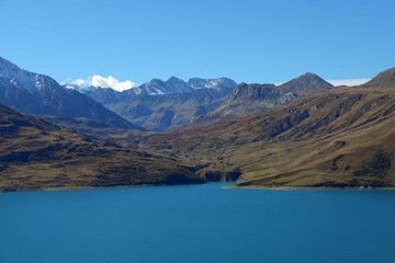 Lac du Mont Cenis à Lanslebourg en Savoie France