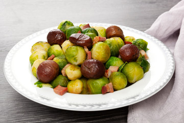 Roasted brussels sprouts with bacon and chestnuts