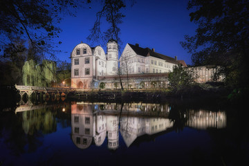 Fototapeta na wymiar The Gifhorn castle in Germany at night