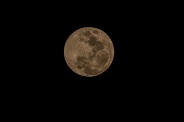 Moon in Night Sky © underworld