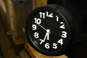 Obraz na płótnie Canvas closeup of an old clock