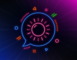 Sun energy line icon. Neon laser lights. Solar sign. Ecology power symbol. Glow laser speech bubble. Neon lights chat bubble. Banner badge with sun energy icon. Vector
