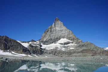 スイスアルプス　マッターホルン  ハイキング