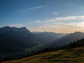 Sonnenuntergang in den Alpen