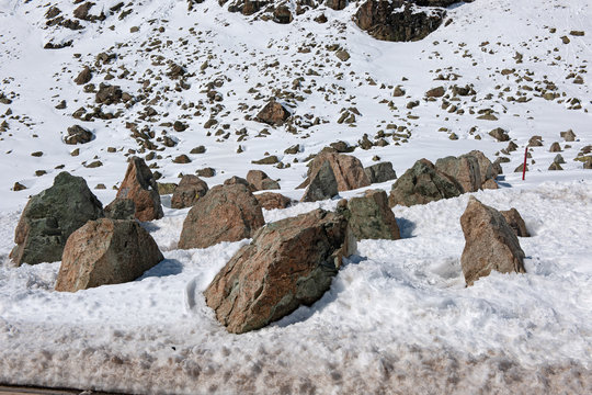 Felsbl&ouml;cke auaf der Julierpassh&ouml;he, Graub&uuml;nden, Schweiz