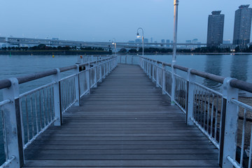 Naklejka premium 夕暮れの東京湾の風景