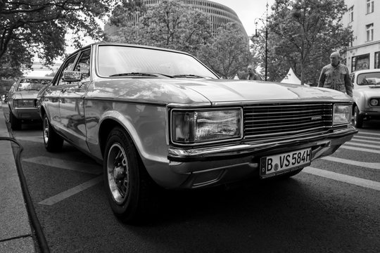 BERLIN - JUNE 17, 2017: A large executive car Ford Granada Mark I (Europe), 1976. Black and white. Classic Days Berlin 2017.
