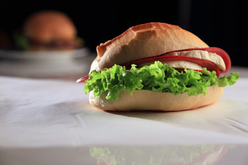 queijo branco e mortadela