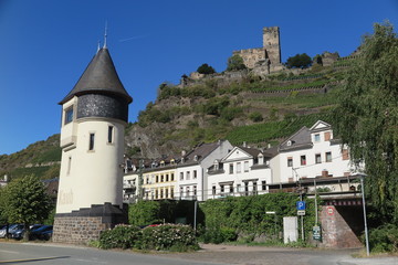 Fototapeta na wymiar Kaub mit Burg Gutenfels, Mittelrhein