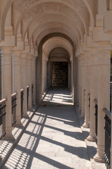 Tunnel perspective architecture way with column