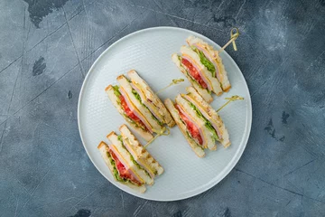 Foto op Canvas club sandwich on grey table © bbivirys