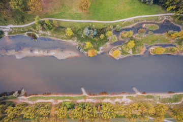 Kies-Buchten an der Isar