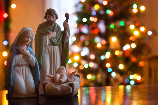 Christmas nativity statue figurines 