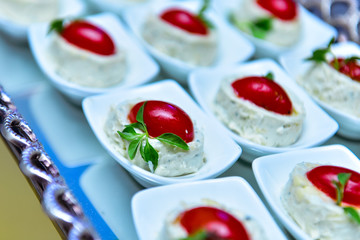 salad with tomatoes and feta cheese