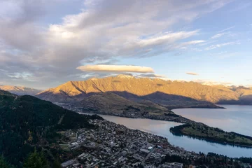 Foto auf Alu-Dibond Looking down at Queenstown with beautiful lake from top of Ben Lomond mountain © sayrhkdsu