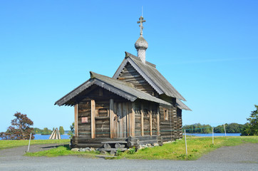 Fototapeta na wymiar Russia, Karelia. Church of the Resurrection of Lazarus in September