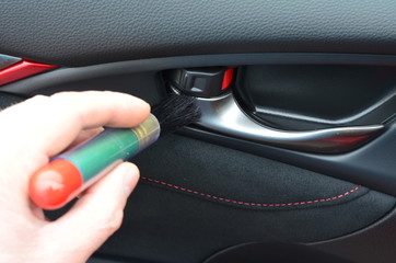 Auto detailing (ang.) – zoptymalizowany proces kompleksowego czyszczenia, renowacji i konserwacji pojazdu samochodowego lub jego elementów, zarówno na zewnątrz jak i wewnątrz, w celu podniesienia walo © Szymon
