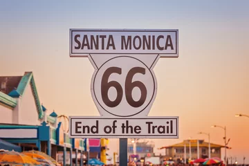 Gordijnen Historisch Route 66-bord in Santa Monica California © nata_rass