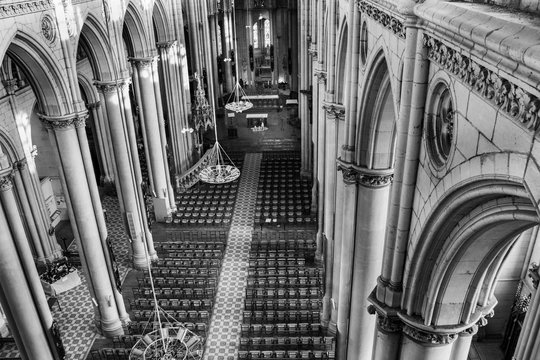 Nef de la cath&eacute;drale
