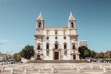 Fototapeta na wymiar Carmo Church, Faro, Algarve, Portugal