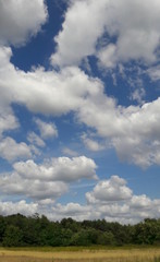 Paesaggio primaverile in campagna - Cielo e nuvole