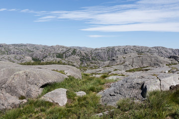 Fototapeta na wymiar Brufjell, Wanderung zu den Brufjell Höhlen in Südnorwegen