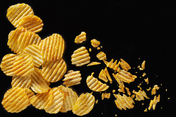 Crispy potato chips