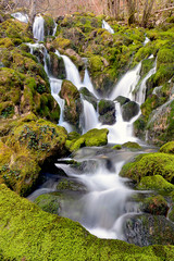Fototapeta premium La Tobería - Agua,. Ríos, Cascadas, - Andoin (Álava).