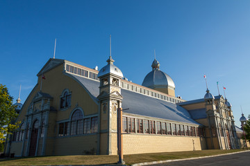Fototapeta na wymiar The beautiful historic Aberdeen pavilion in Ottawa Canada