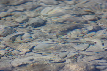 Steine im Wasser