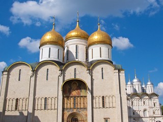 Fototapeta na wymiar Dormition Cathedral in the Moscow Kremlin in Moscow, Russia