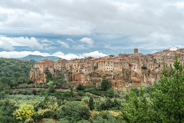 Fototapeta na wymiar Beautiful view of Pitigliano, picturesque mediaeval town in Tuscany, Italy
