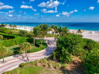Aerial View of the South Beach Boardwalk in Miami Beach, Florida  - obrazy, fototapety, plakaty