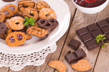 Shortcrust pastry biscuits.