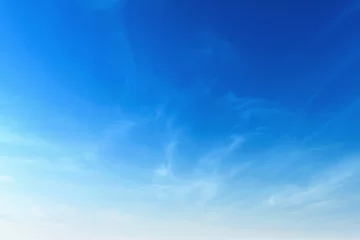 Poster mooie blauwe lucht met zachte witte wolkenachtergrond © lovelyday12