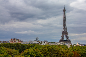 PARIS LA TOUR EIFFEL