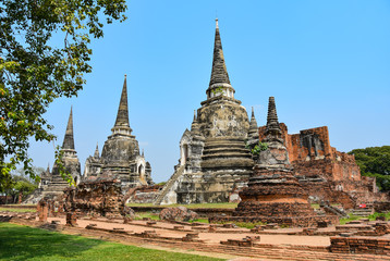 Fototapeta na wymiar Tempelanlage in Ayutthaya