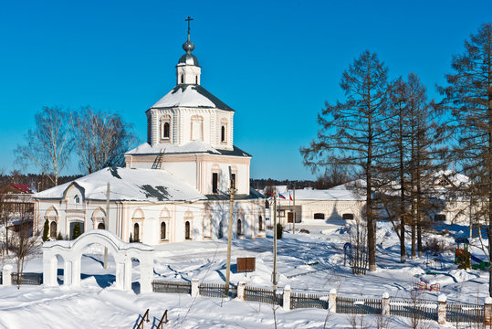 Assumption Church (1775) in the village Luh/ Ivanovo region/ Russia/ Winter landscape