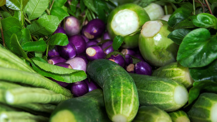 mixed raw vegetables with ladyfinger, onion