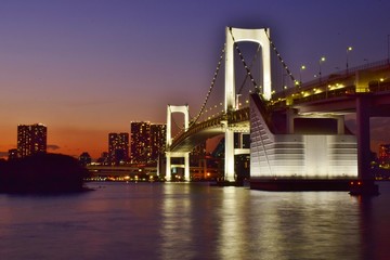 Fototapeta na wymiar Evening scenery in Odaiba's Rainbow bridge, Tokyo