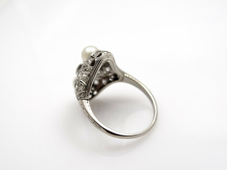 Diamant Ring aus Silber mit Perlen