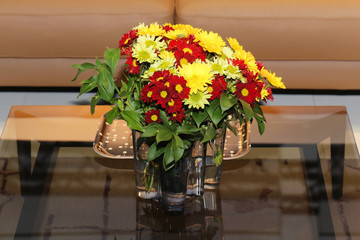 Fototapeta na wymiar Colorful flowers in vase