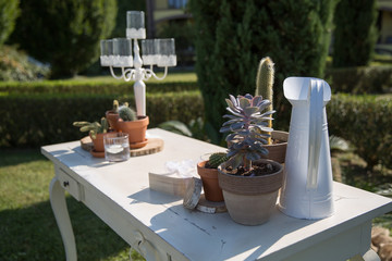 Allestimento tavolo per cerimonia civile